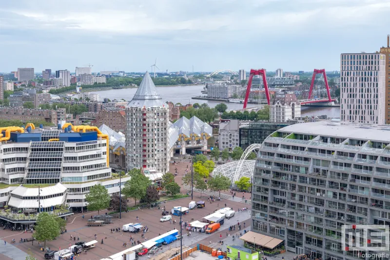 De Rotterdamse Dakendagen 2024 in Rotterdam met het uitzicht op de Markthal Rotterdam