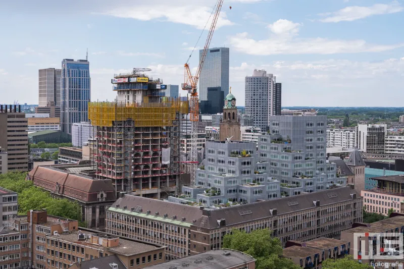 De Rotterdamse Dakendagen 2024 in Rotterdam met het uitzicht op de POST op de Coolsingel