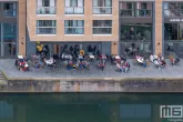 De Rotterdamse Dakendagen 2024 in Rotterdam met het uitzicht op het terras met bezoekers