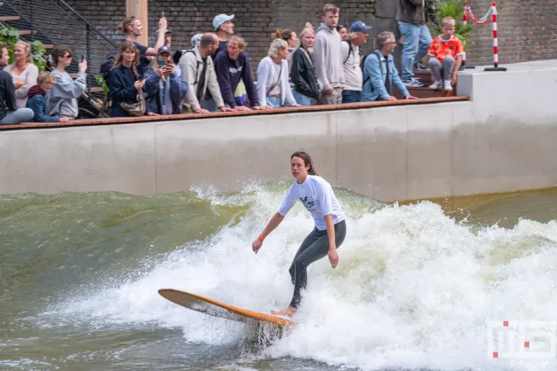 De opening van surfhotspot Rif010 Rotterdam in Rotterdam Centrum