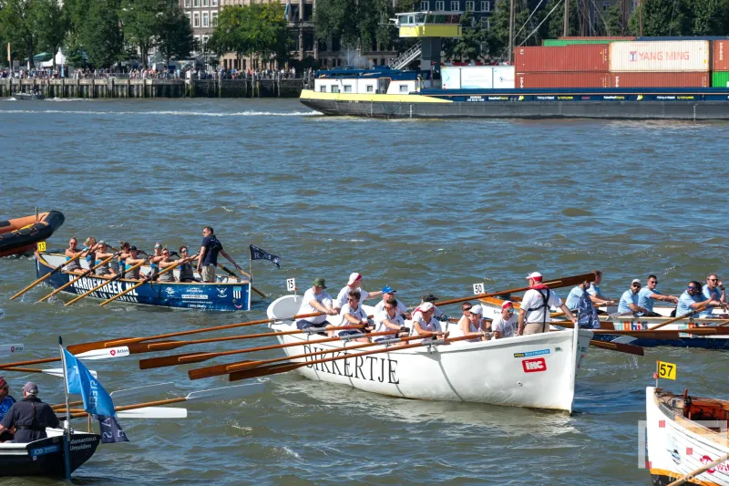 De Maasrace tijdens de Wereldhavendagen 2024 in Rotterdam