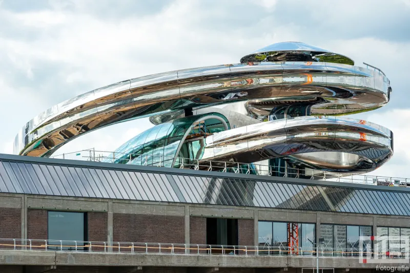 De unieke Tornado-trap in de FENIX-loods, een architectonisch hoogtepunt tijdens de Open Monumentendagen Rotterdam